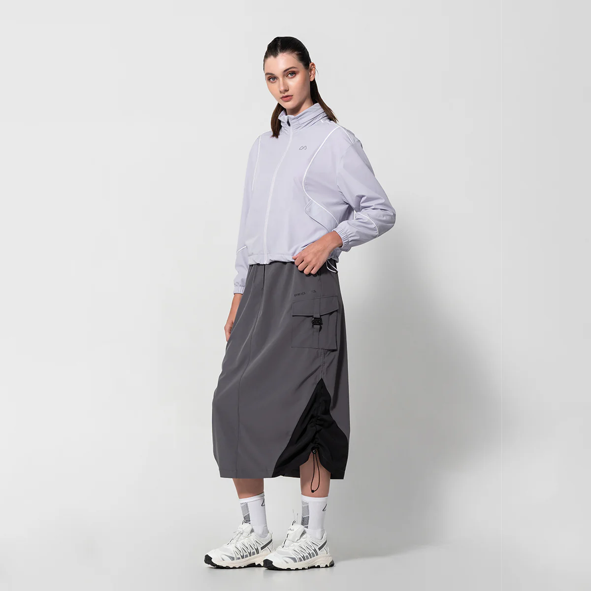 Trendy Athleisure Jacket for Women - Image 3
