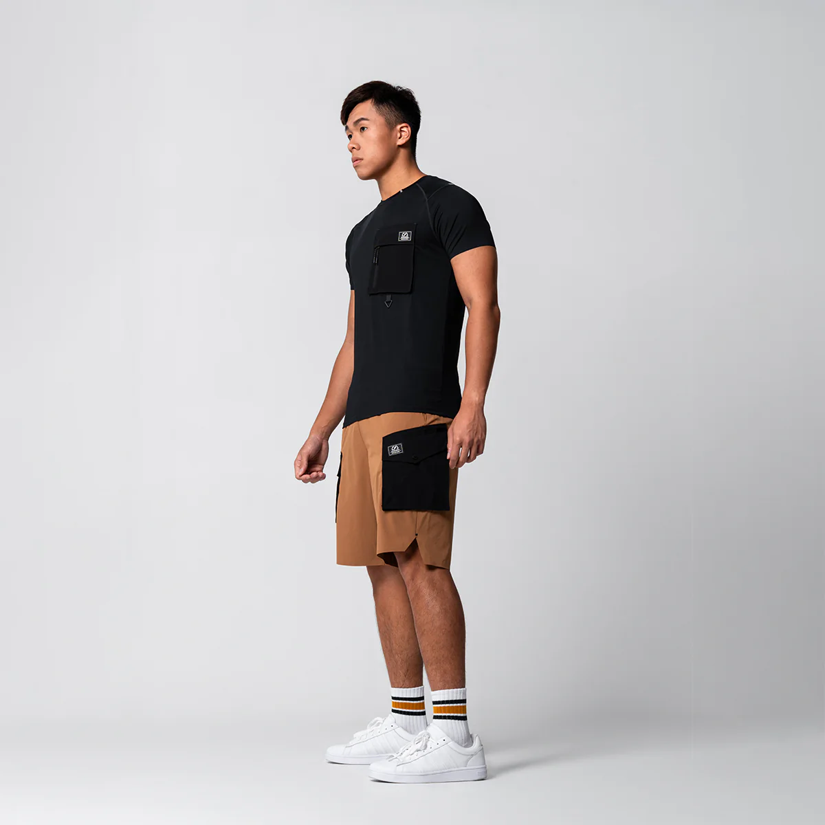 Color Blocking Functional Cargo 9 inch Running Shorts for Men - Image 40