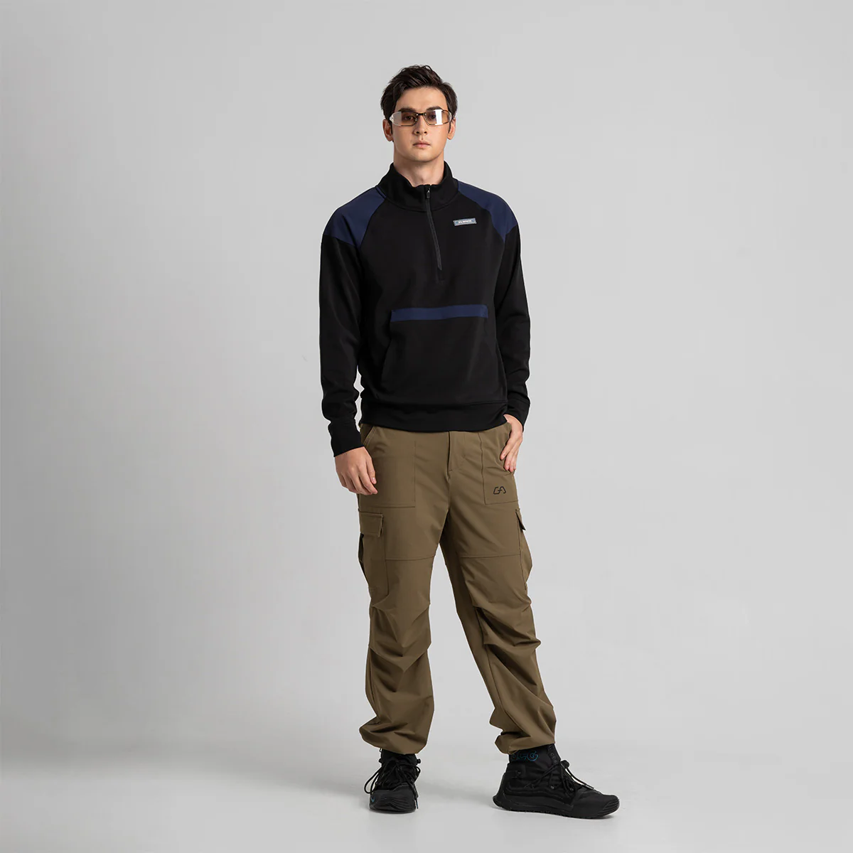 Water Resistant Functional Trendy Cargo Pants for Men - Image 19